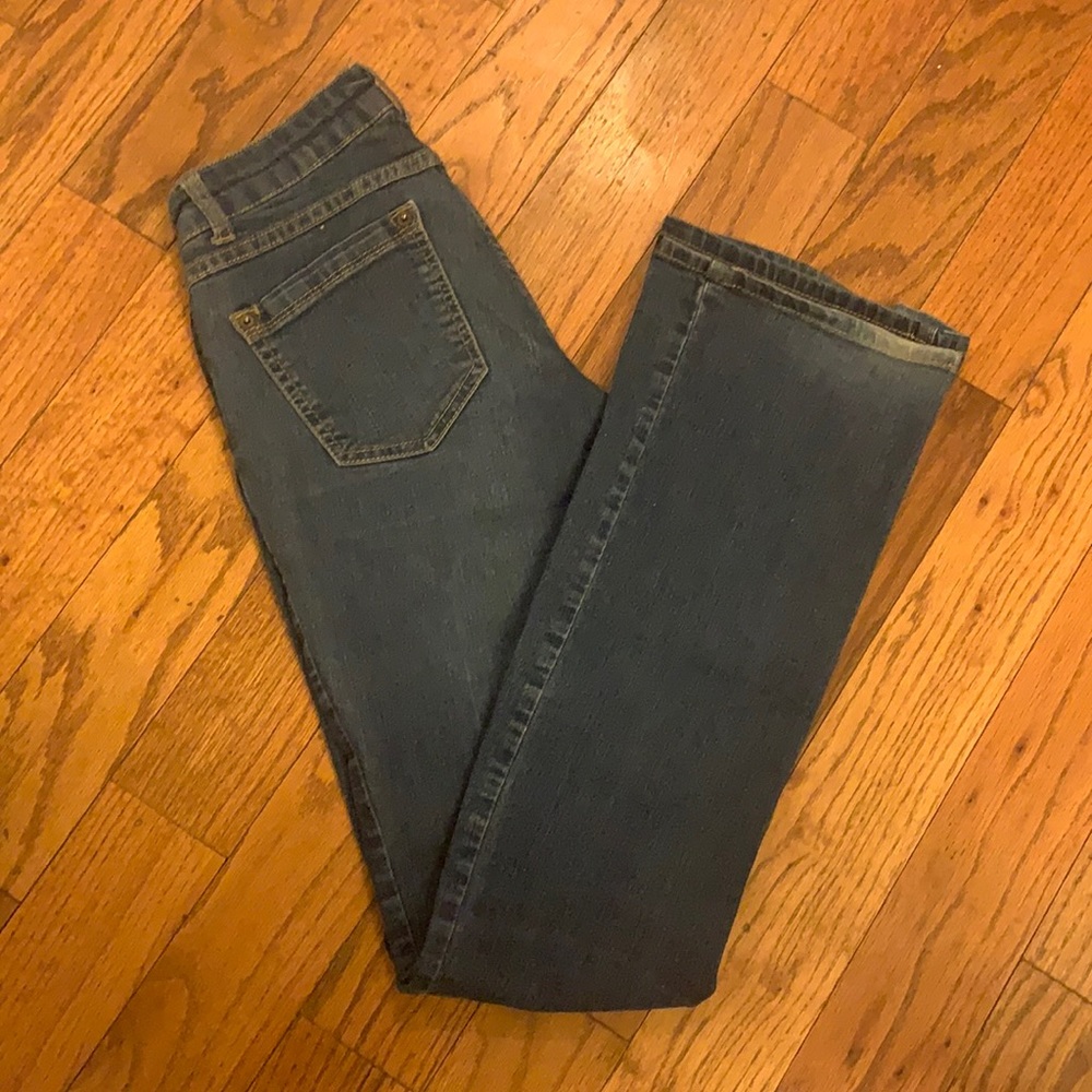 Size 25 flare jeans. Low rise.